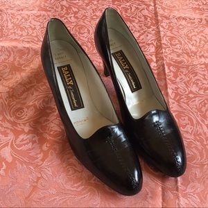 Sleek vintage Bally pumps, all genuine leather